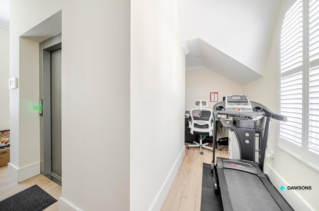 Rotherslade Road, Langland, Swansea, SA3 4QN